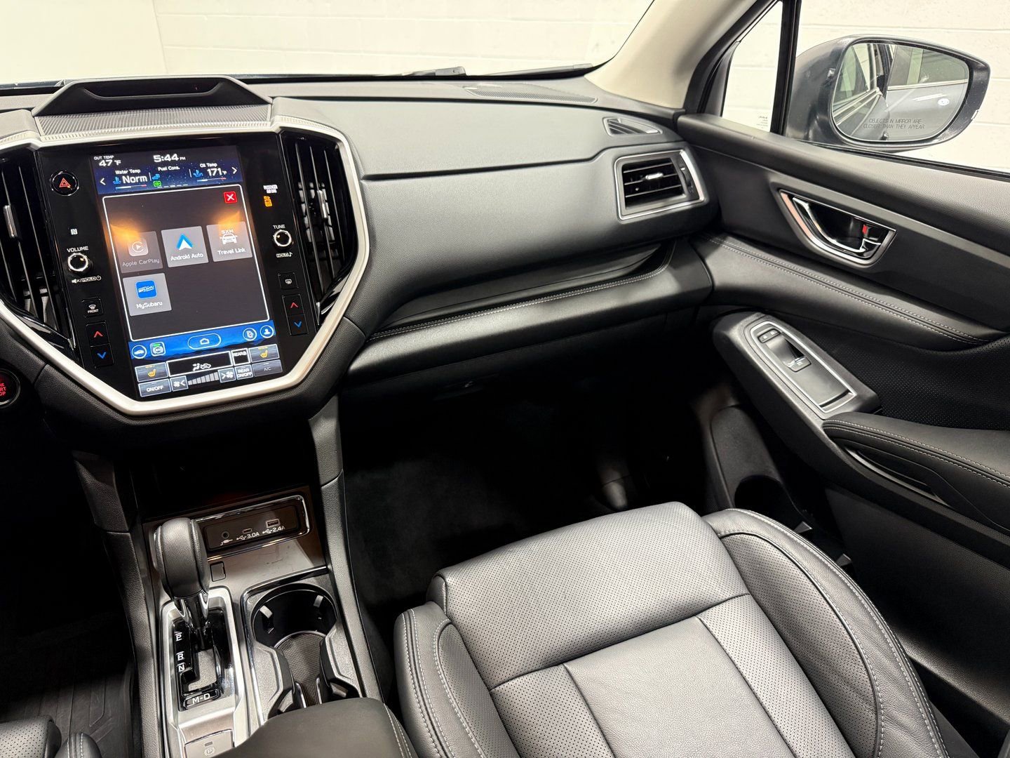 Used 2024 Subaru Ascent Limited w/ Technology Package image 37