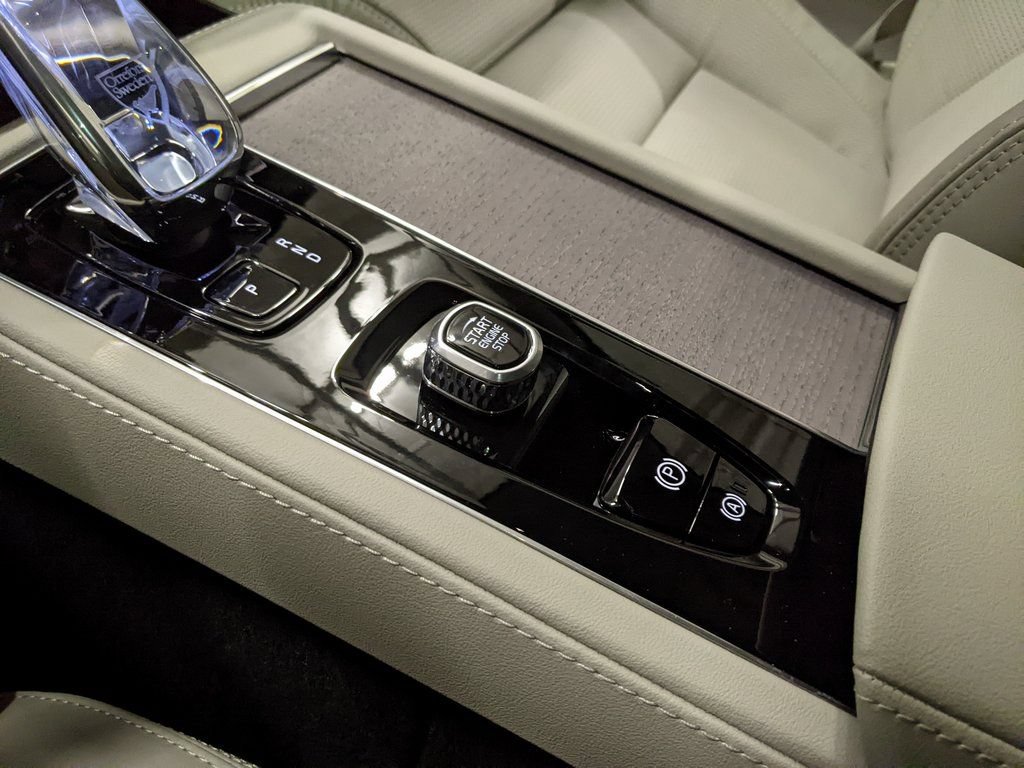 New 2026 Volvo XC90 T8 Ultra w/ Protection Package Premier AWD/4WD image 20
