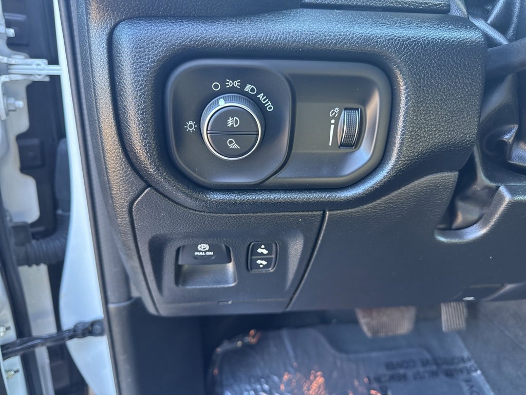 Certified 2022 RAM 1500 Big Horn image 5