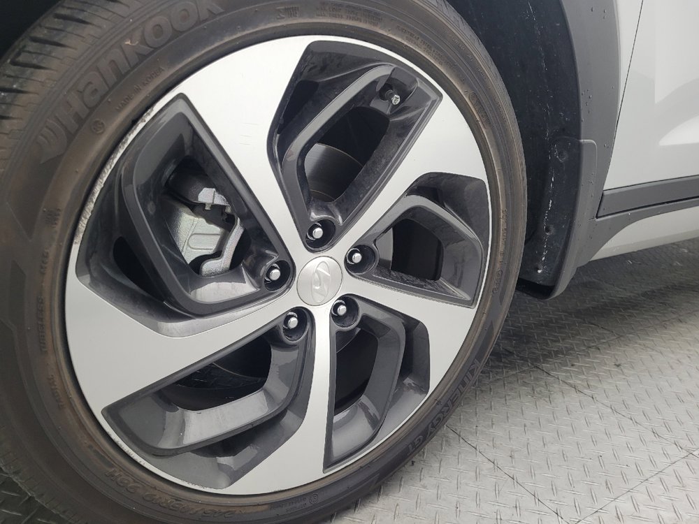 Used 2017 Hyundai Tucson Sport image 31