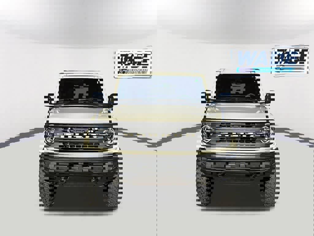 New 2025 Ford Bronco 4-Door image 2