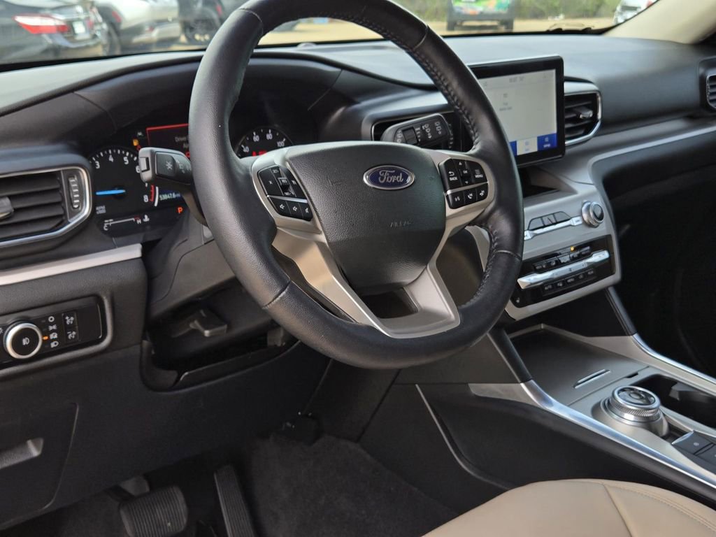 Used 2023 Ford Explorer XLT w/ Equipment Group 202A image 23