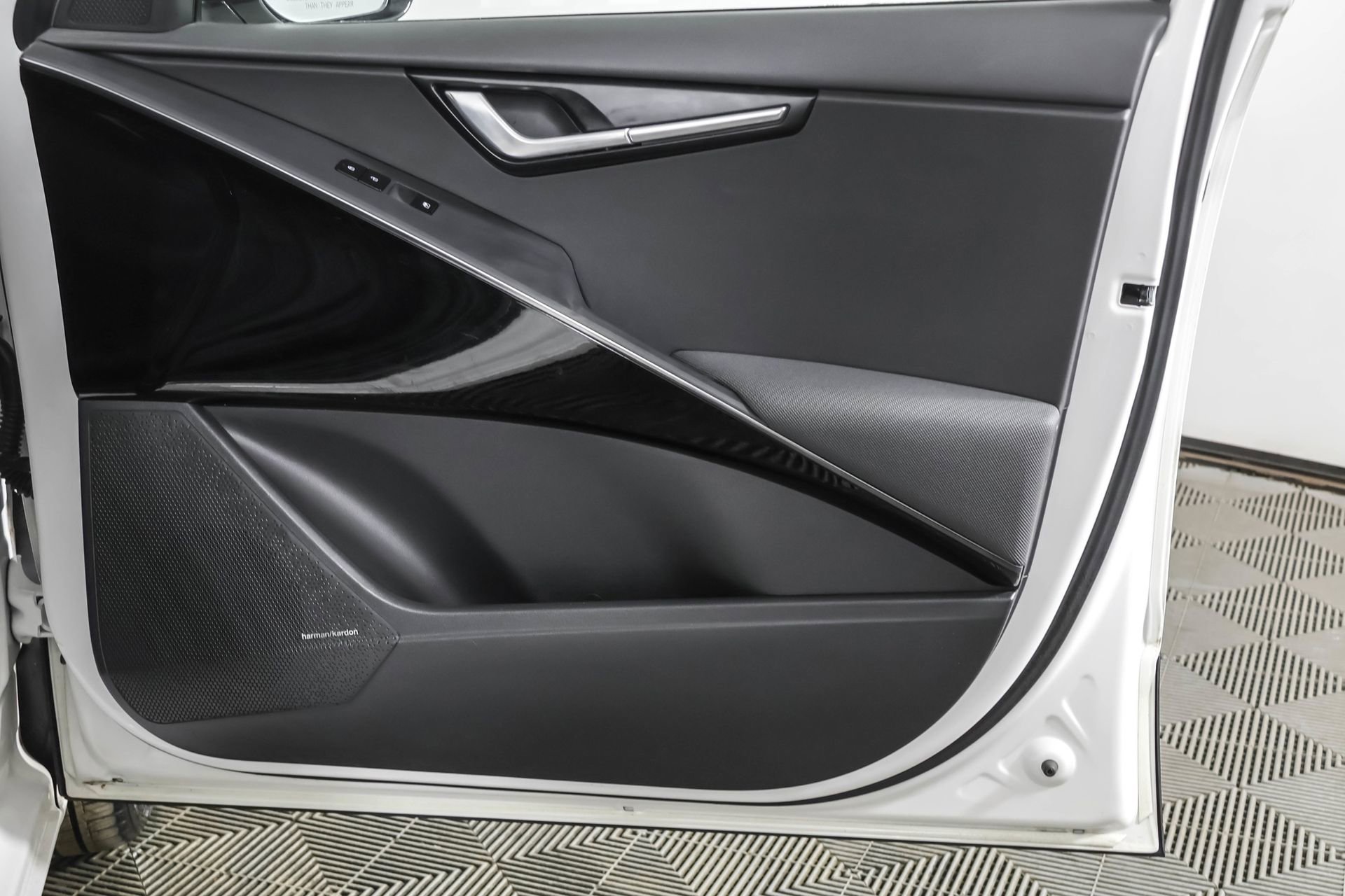 Used 2023 Kia Niro Wave w/ Wave Preserve Package image 50