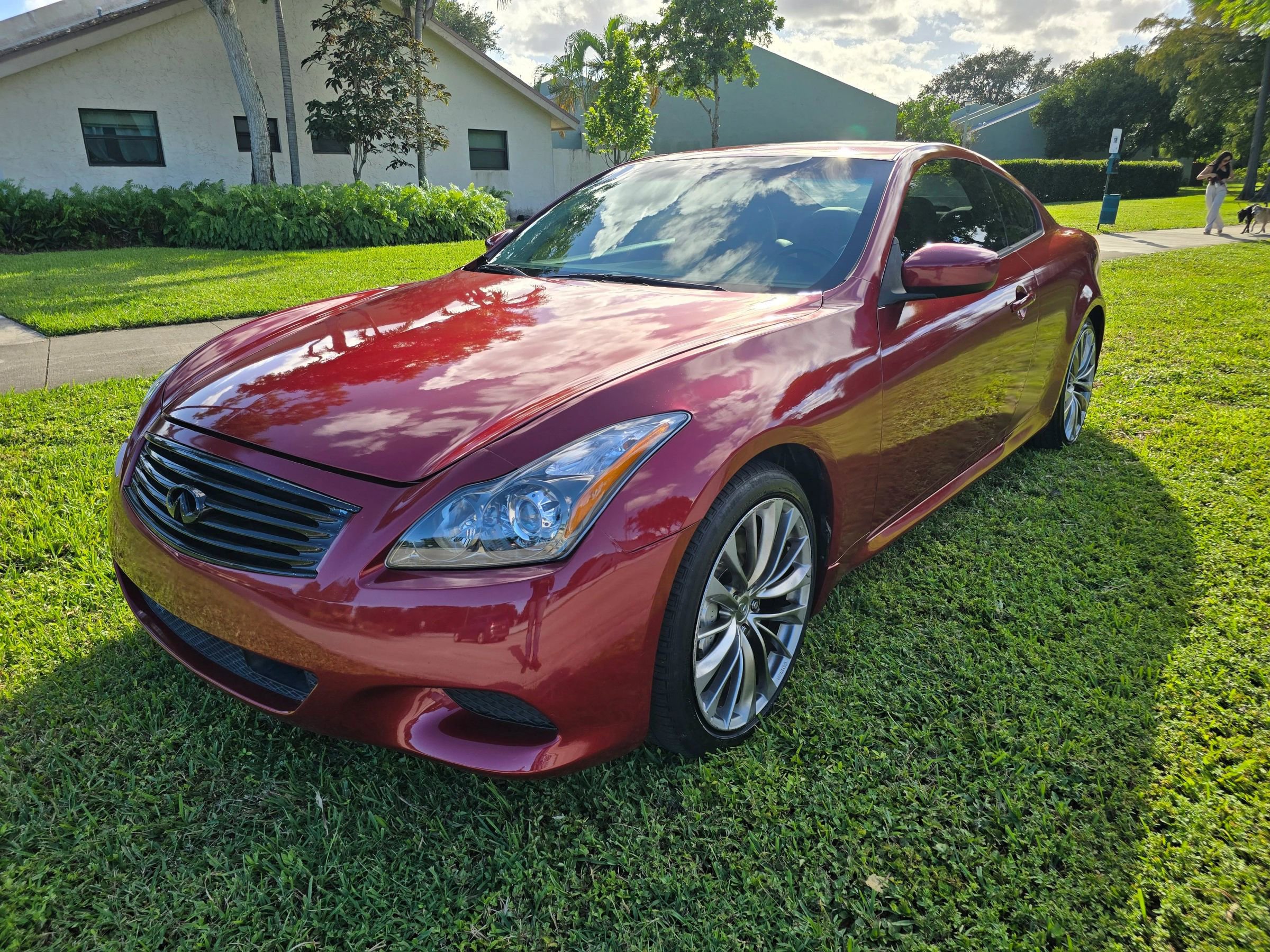 Used 2014 INFINITI Q60 Journey w/ Premium Package