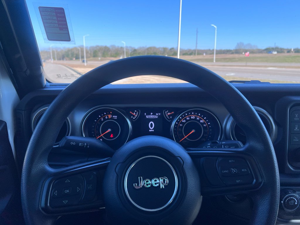Used 2020 Jeep Wrangler Sport image 19