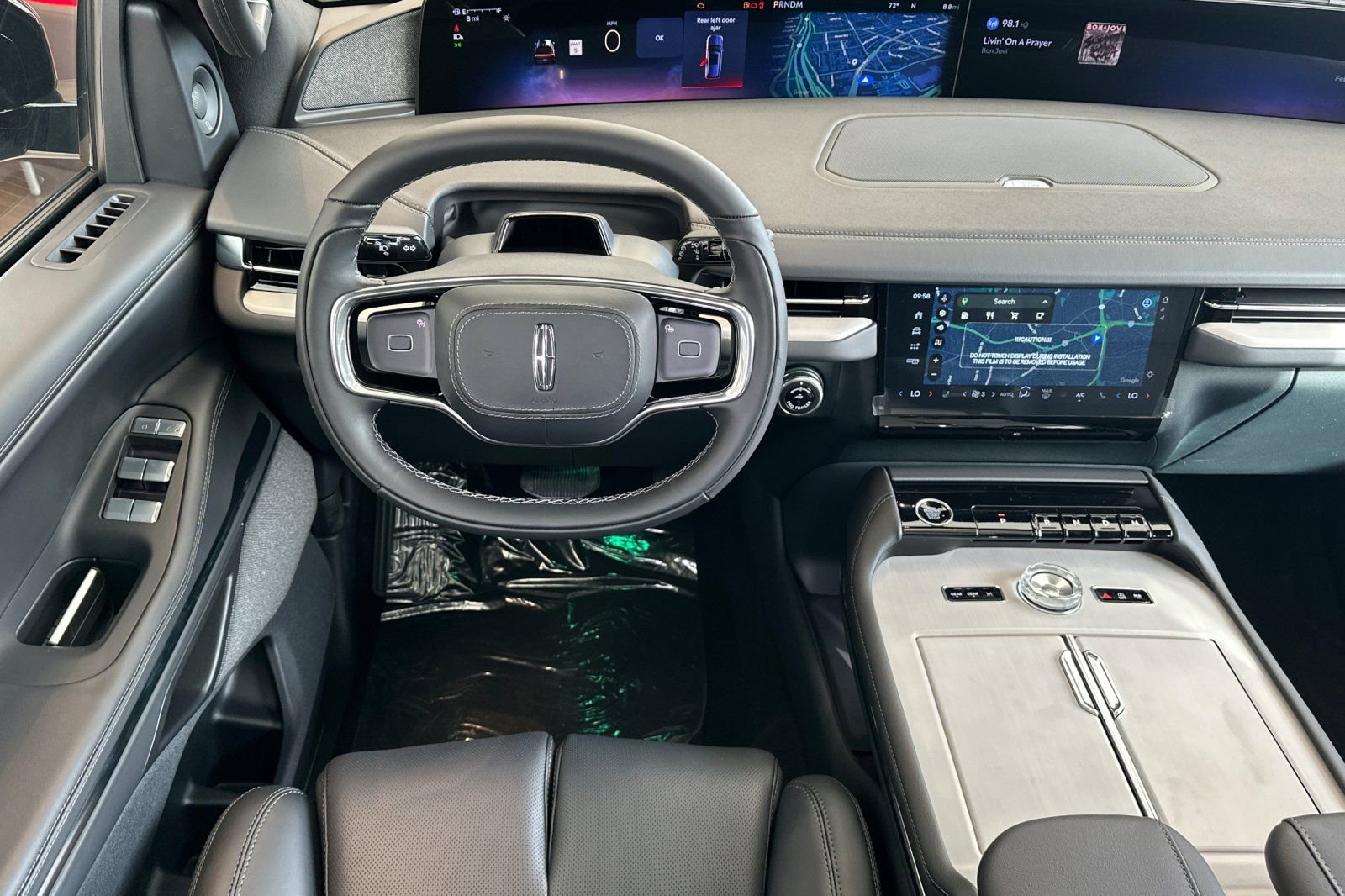 New 2026 Lincoln Navigator Reserve w/ Jet Appearance Package image 13