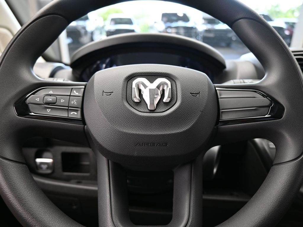 Used 2025 RAM ProMaster 1500 FWD image 24