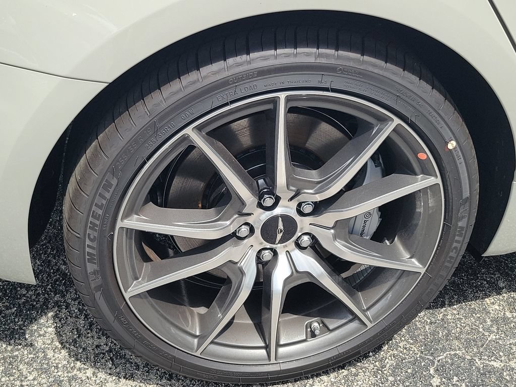 New 2026 Genesis G70 2.5T RWD image 3