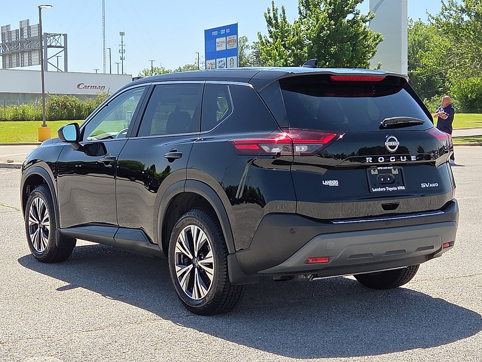Used 2023 Nissan Rogue SV AWD/4WD image 4
