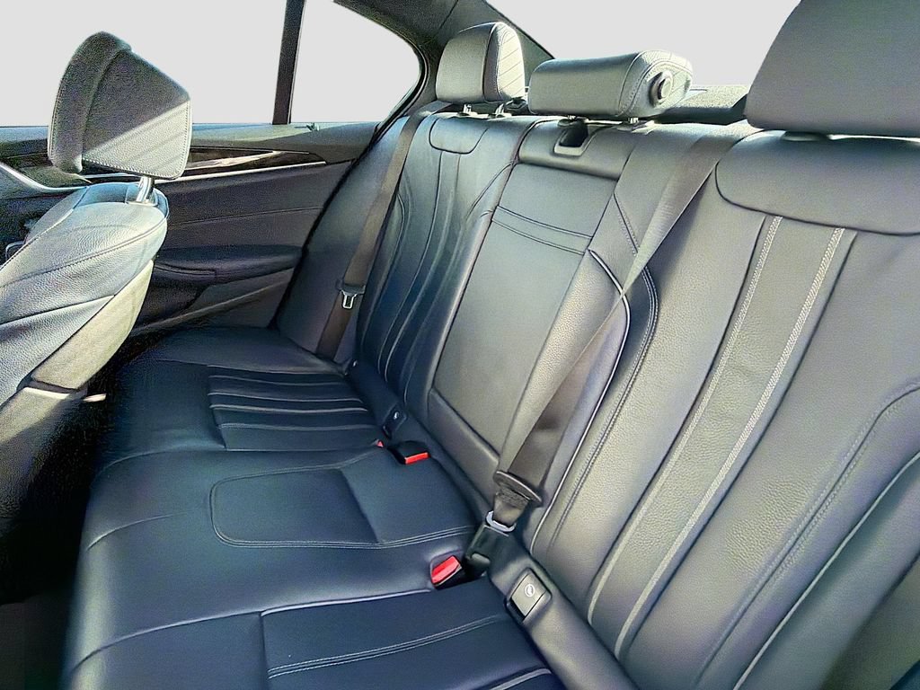 Used 2019 BMW 530i w/ M Sport Package RWD image 20