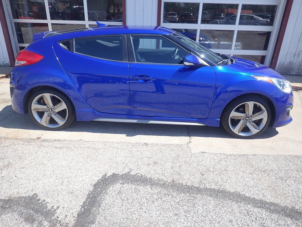 Used 2013 Hyundai Veloster Turbo FWD image 17