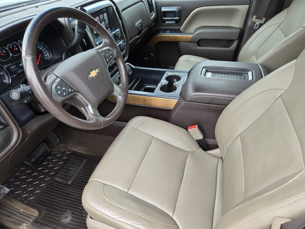 Used 2017 Chevrolet Silverado 1500 LTZ w/ LTZ Plus Package AWD/4WD image 15