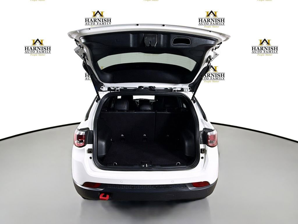Used 2024 Jeep Compass Trailhawk AWD/4WD image 31