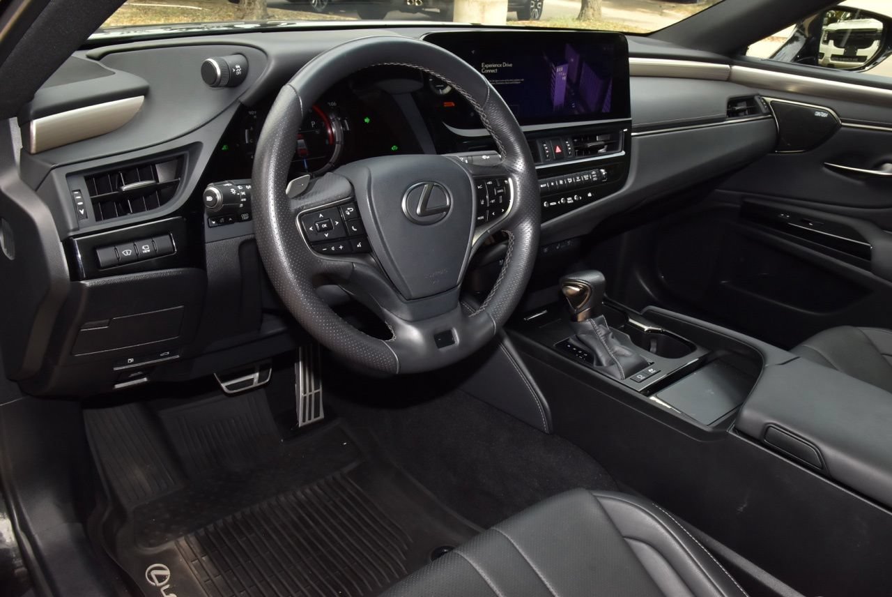 Used 2024 Lexus ES 300h F Sport w/ Accessory Package (Z1) FWD image 34