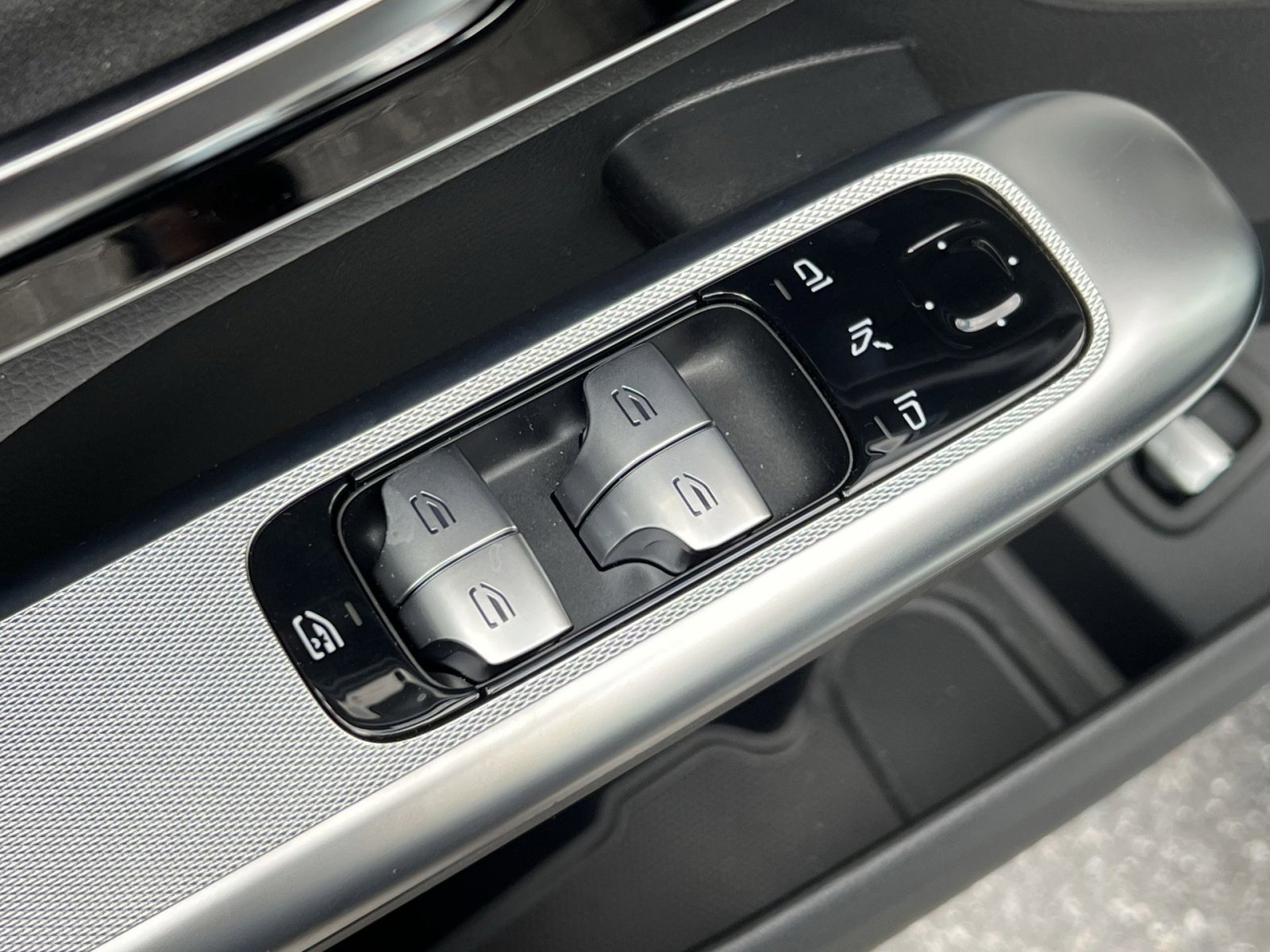 New 2026 Mercedes-Benz GLC 300 4MATIC image 13