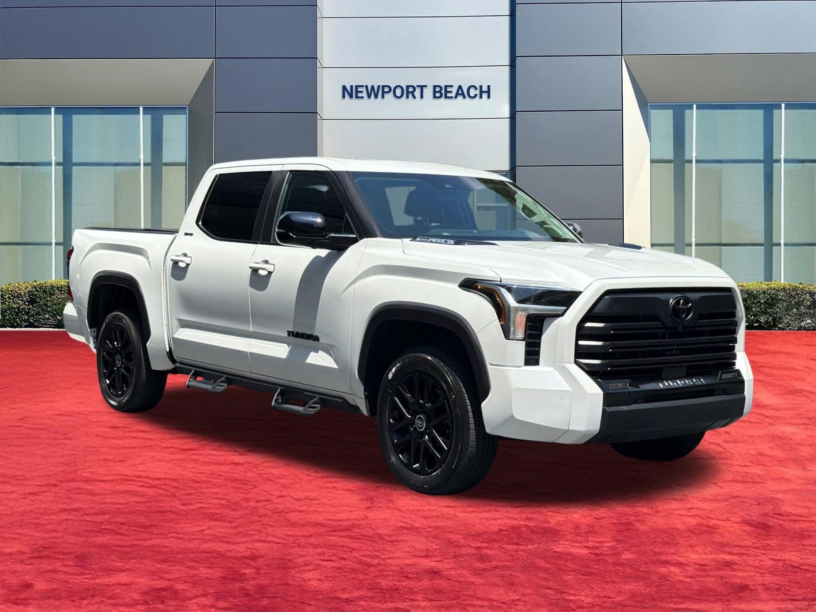 Used 2024 Toyota Tundra Limited AWD/4WD image 7