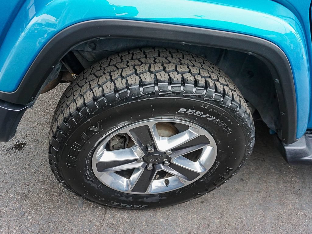 Used 2020 Jeep Wrangler Unlimited Sahara w/ Uconnect 4C Nav & Sound Group AWD/4WD image 9