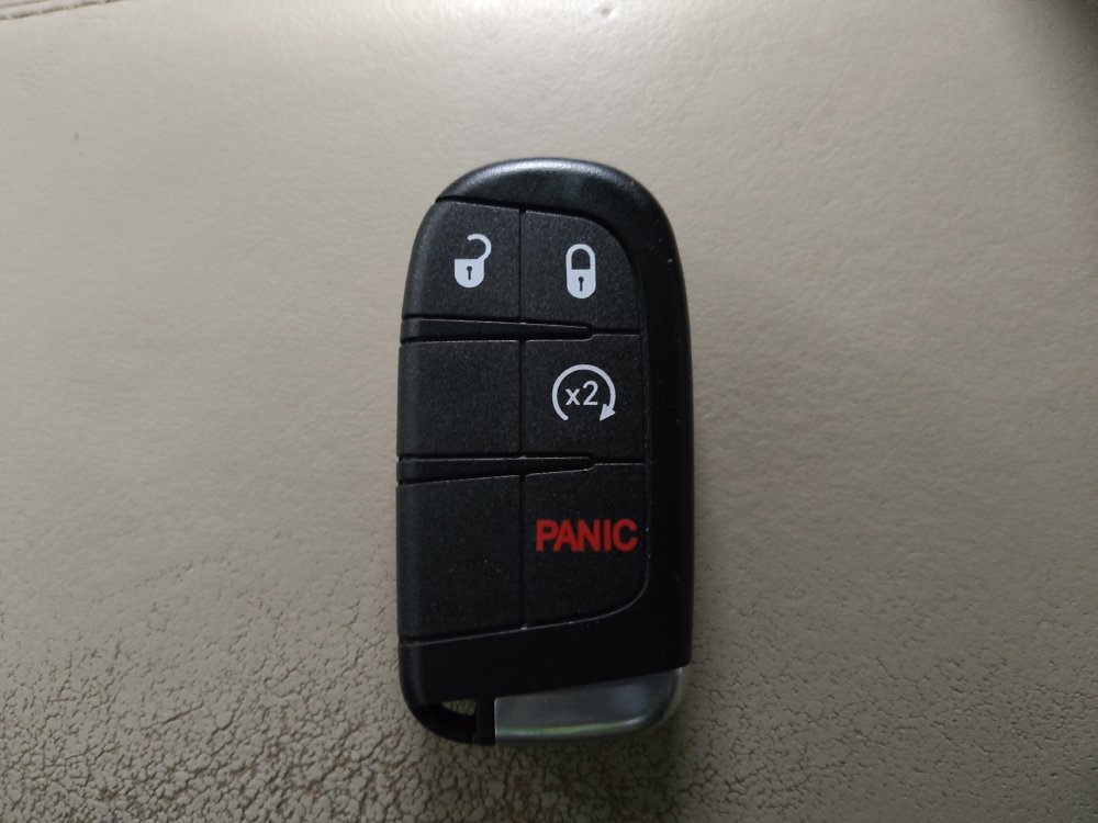 Used 2016 Jeep Grand Cherokee Overland w/ Advanced Technology Group image 32