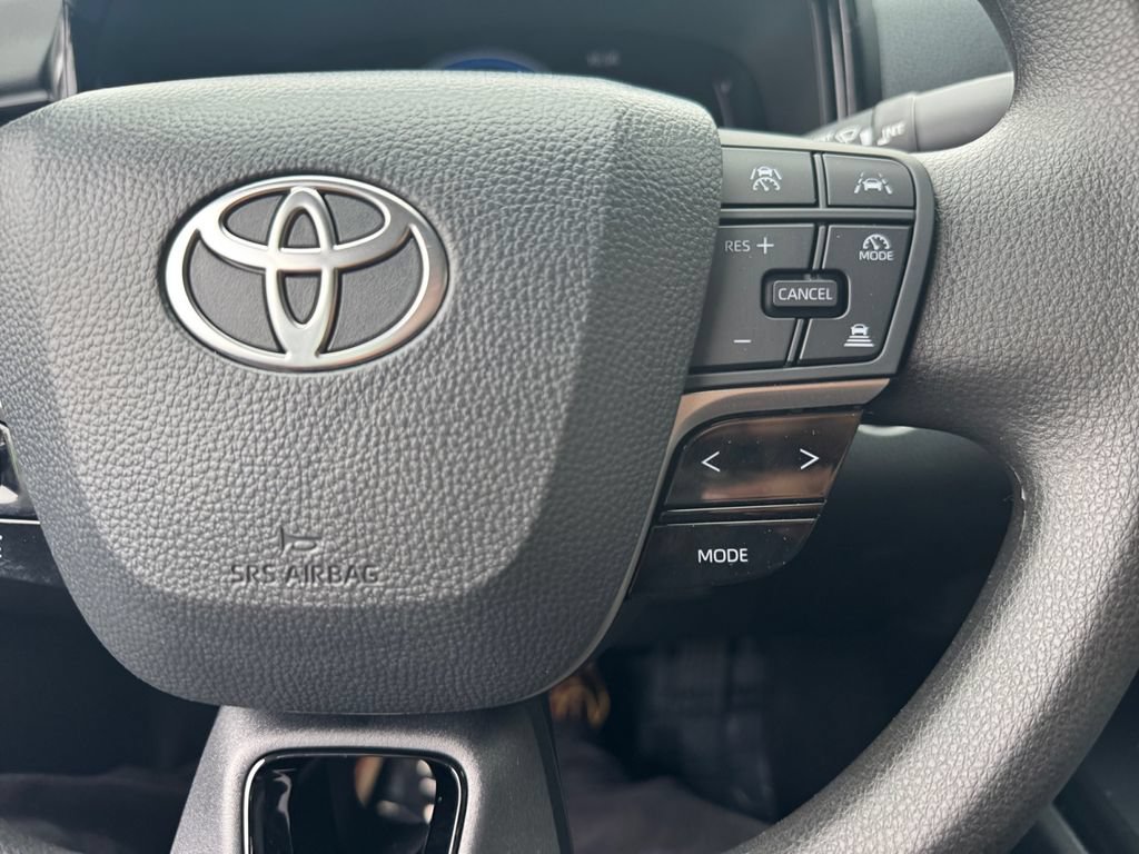 Used 2026 Toyota Camry LE w/ Convenience Package FWD image 30