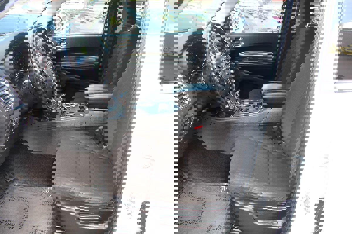 Used 2018 Dodge Durango SXT w/ 3rd Row Seating Group AWD/4WD image 16