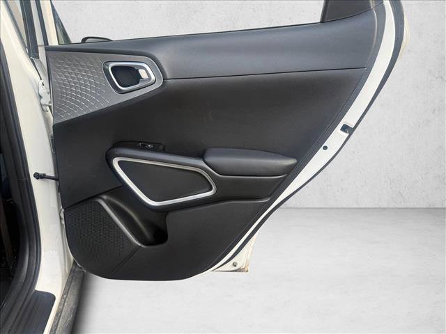 Used 2024 Kia Soul LX w/ Option Group 015 FWD image 28