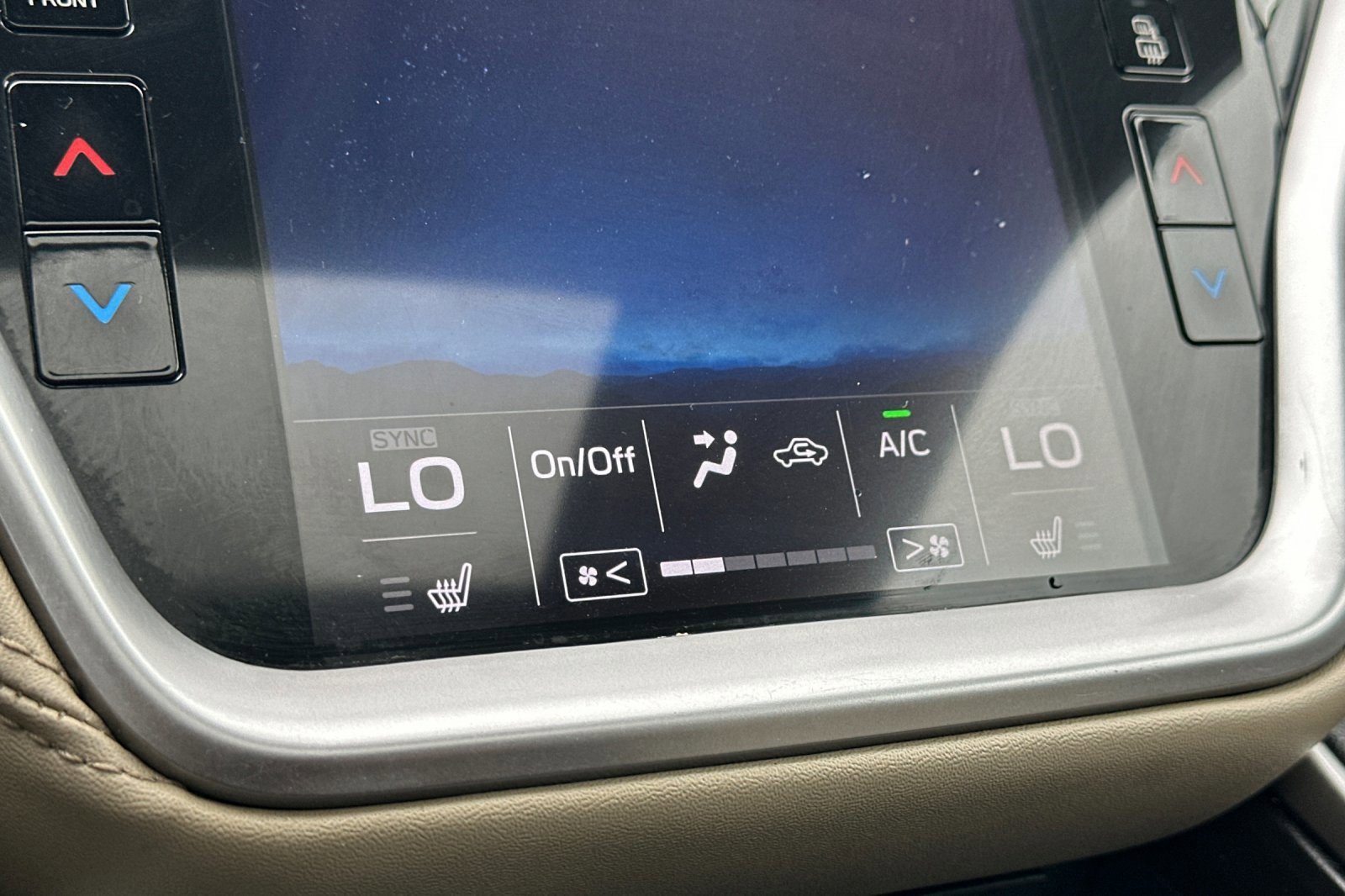 Used 2022 Subaru Outback Limited image 17