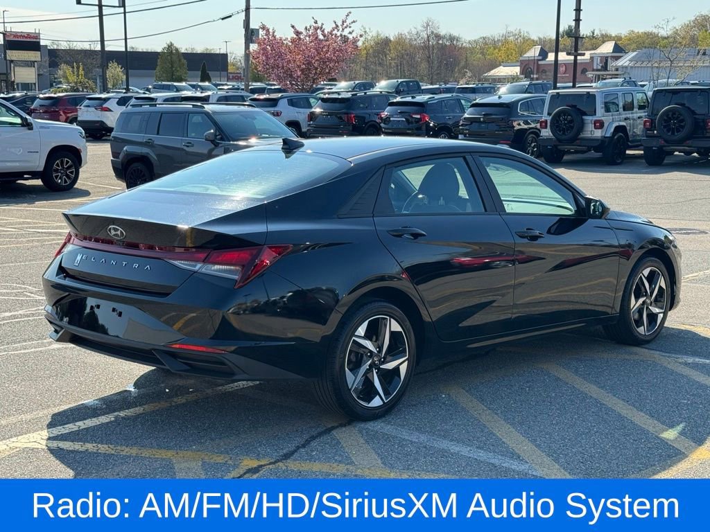 Certified 2023 Hyundai Elantra SEL w/ Convenience Package FWD image 6