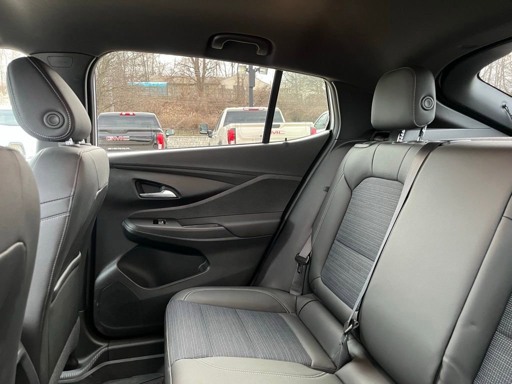 Used 2024 Buick Envista Preferred w/ Convenience I Package image 14