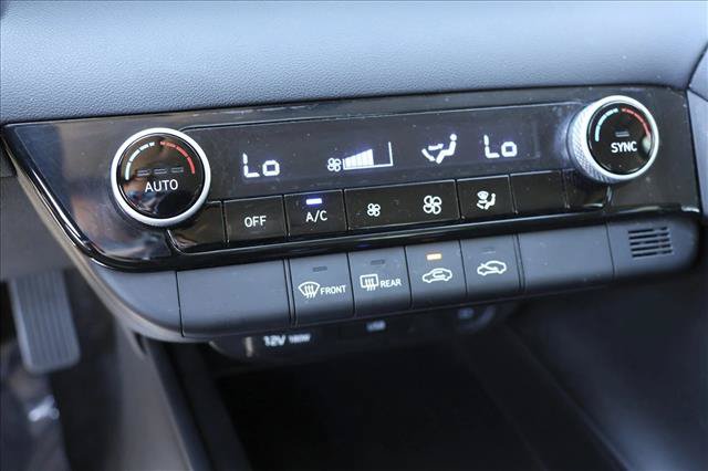 Used 2021 Hyundai Elantra SEL FWD image 18
