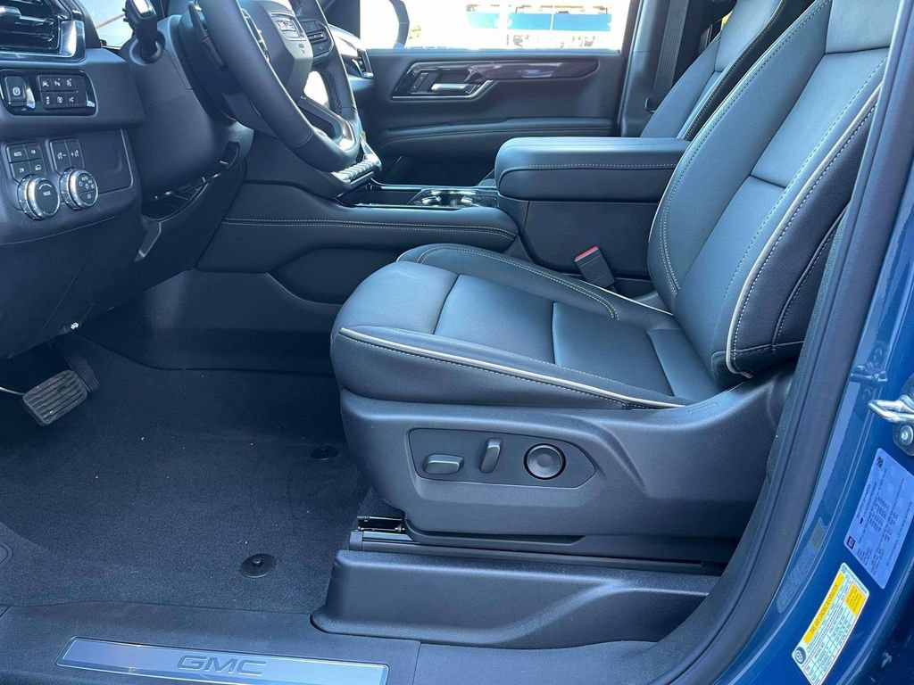 New 2026 GMC Yukon XL Elevation AWD/4WD image 24