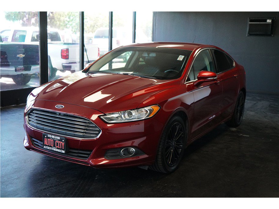 Used 2016 Ford Fusion SE w/ Equipment Group 202A FWD image 3