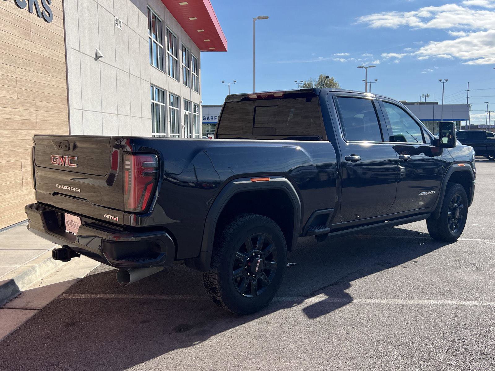 Used 2024 GMC Sierra 3500 AT4 w/ AT4 Premium Plus Package image 6