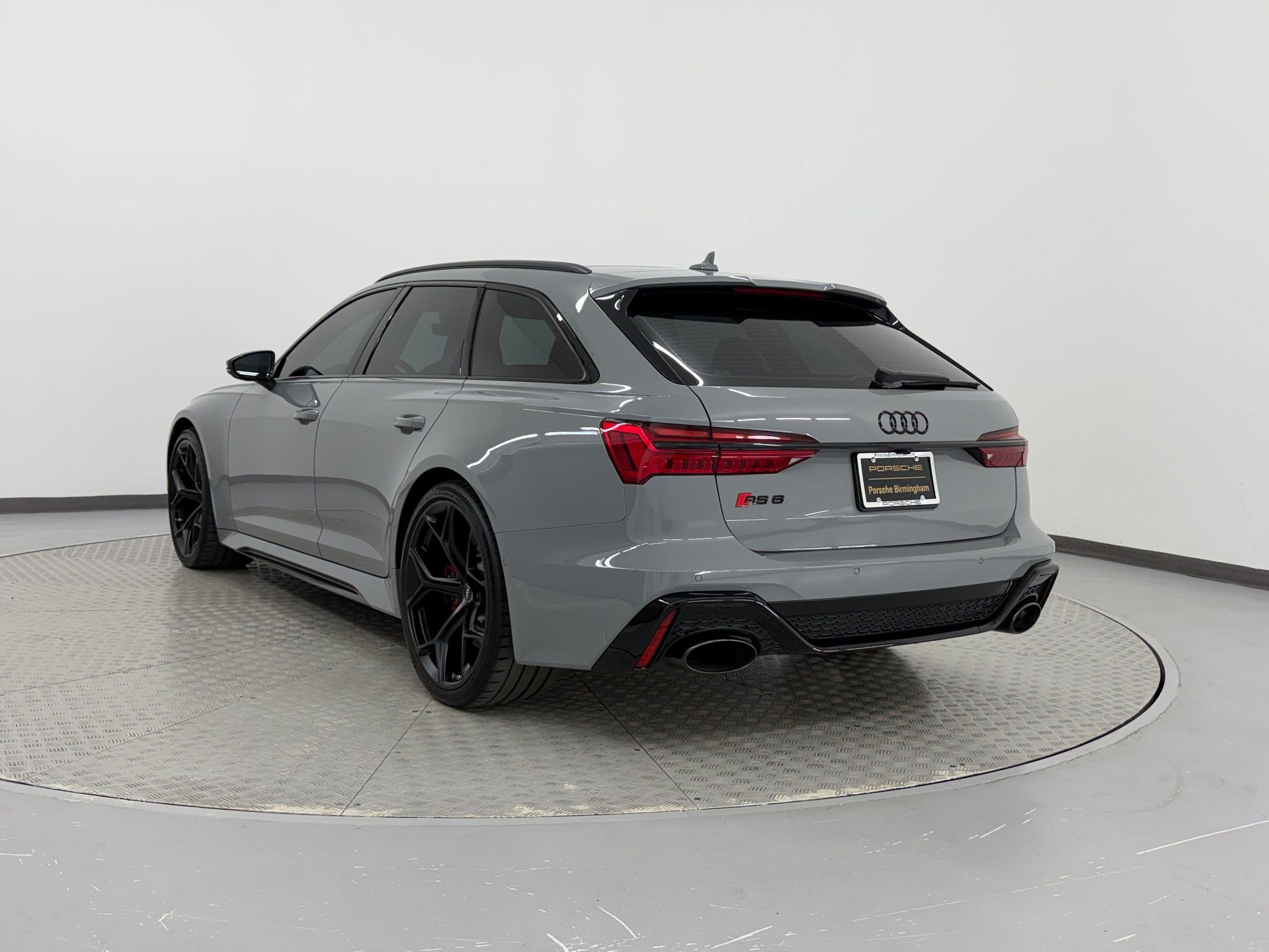 Used 2025 Audi RS 6 performance AWD/4WD image 3