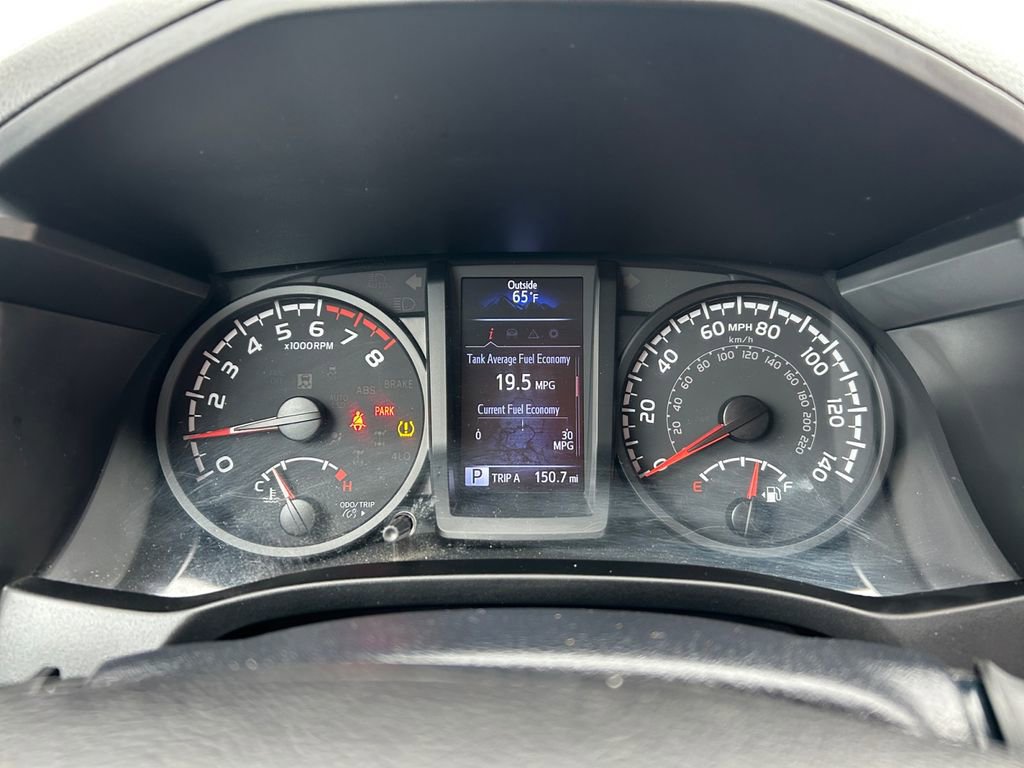 Used 2021 Toyota Tacoma SR AWD/4WD image 19