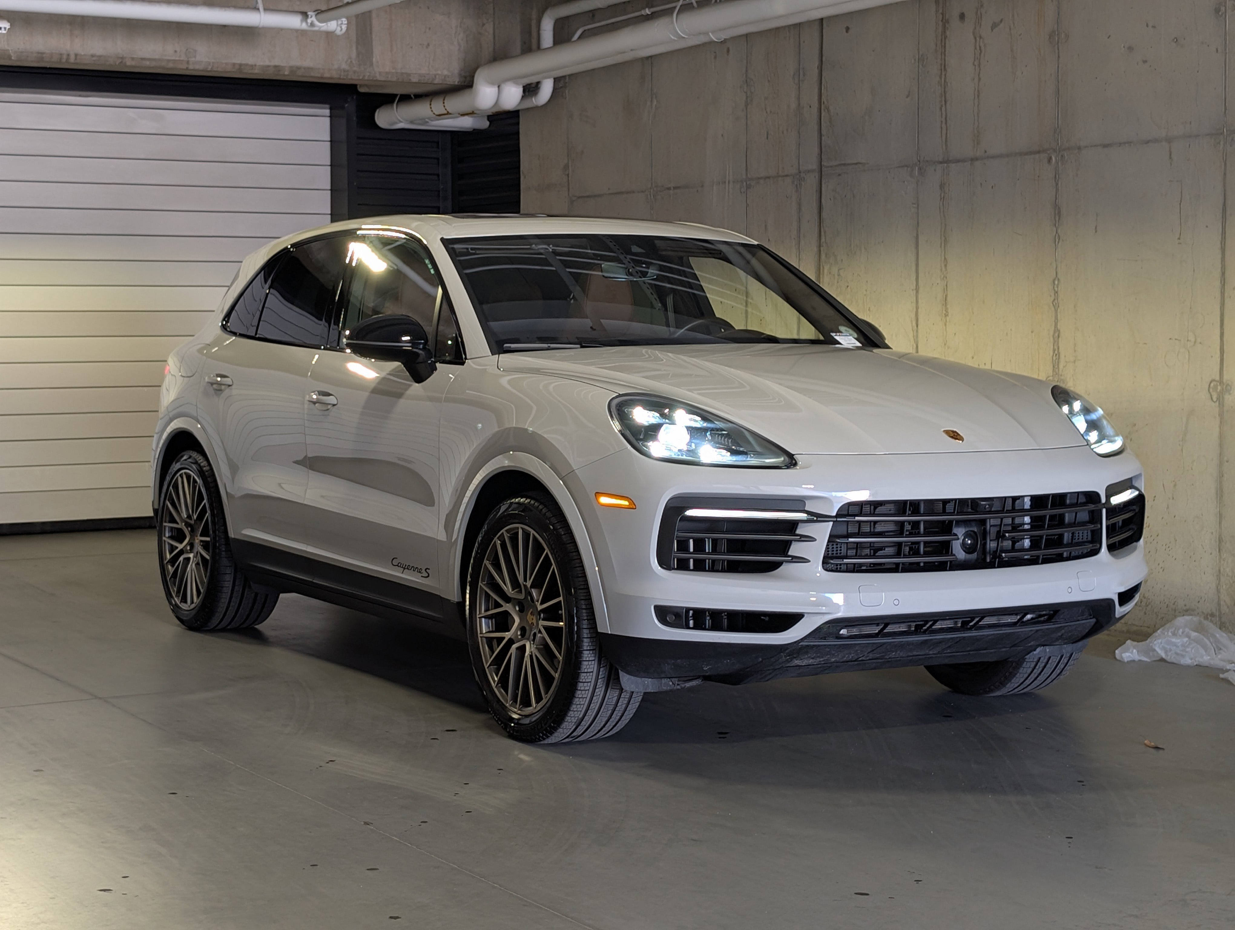 Certified 2023 Porsche Cayenne S Platinum AWD/4WD image 11
