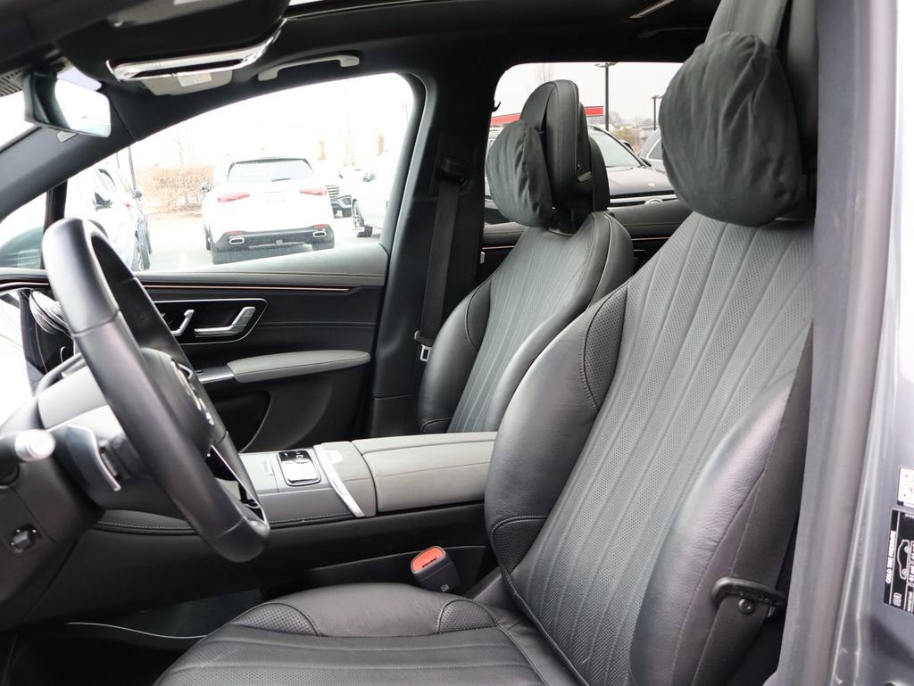 Certified 2023 Mercedes-Benz EQS 580 4MATIC SUV image 18