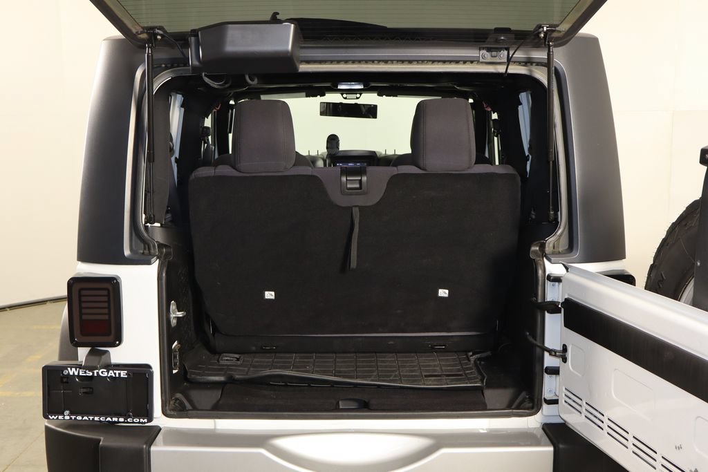 Used 2013 Jeep Wrangler Sport AWD/4WD image 17