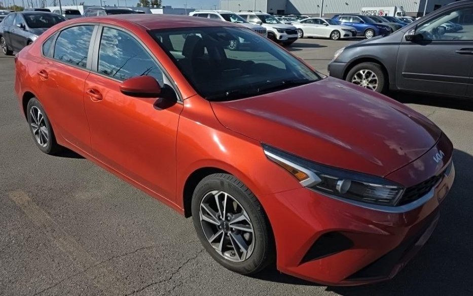 Used 2023 Kia Forte LXS FWD image 1