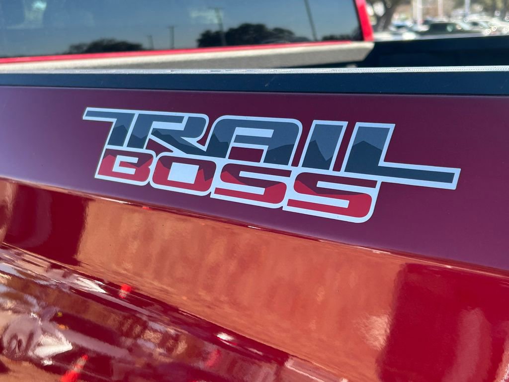 Used 2024 Chevrolet Silverado 1500 LT Trail Boss AWD/4WD image 15