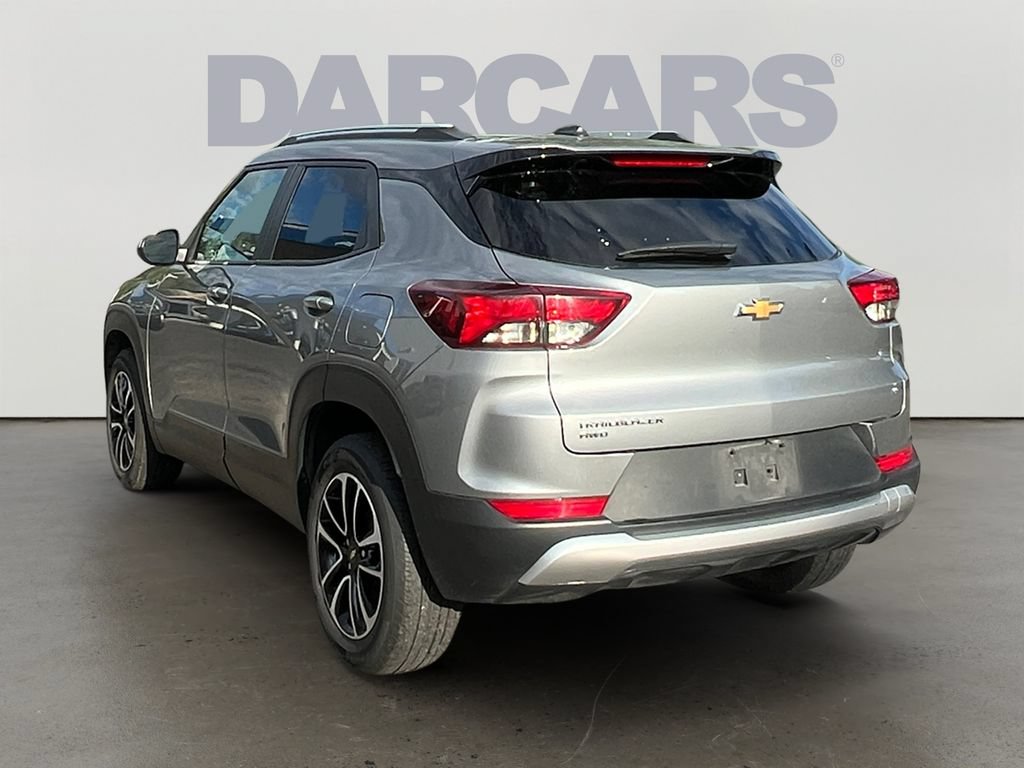 Used 2025 Chevrolet TrailBlazer LT AWD/4WD image 5