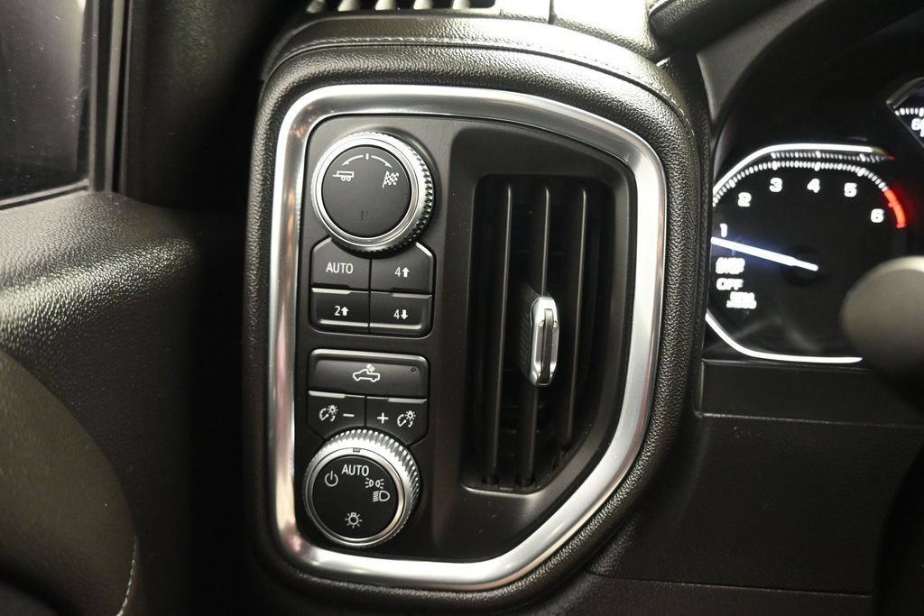 Used 2019 GMC Sierra 1500 SLE w/ X31 Off-Road Package AWD/4WD image 26
