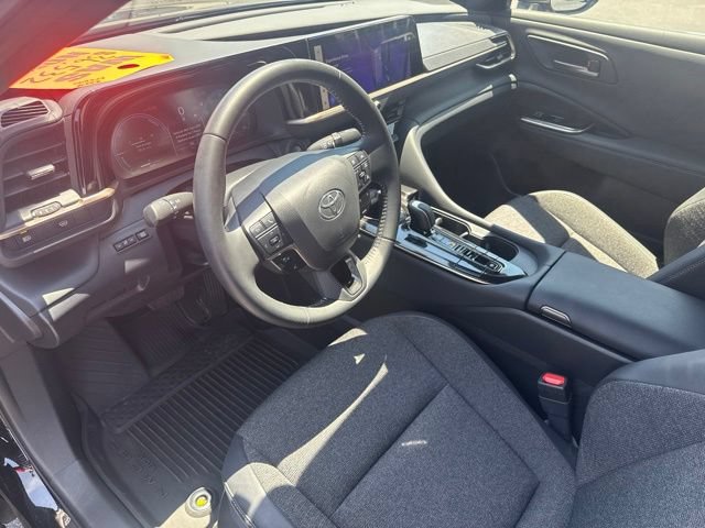 Used 2024 Toyota Crown AWD/4WD image 23