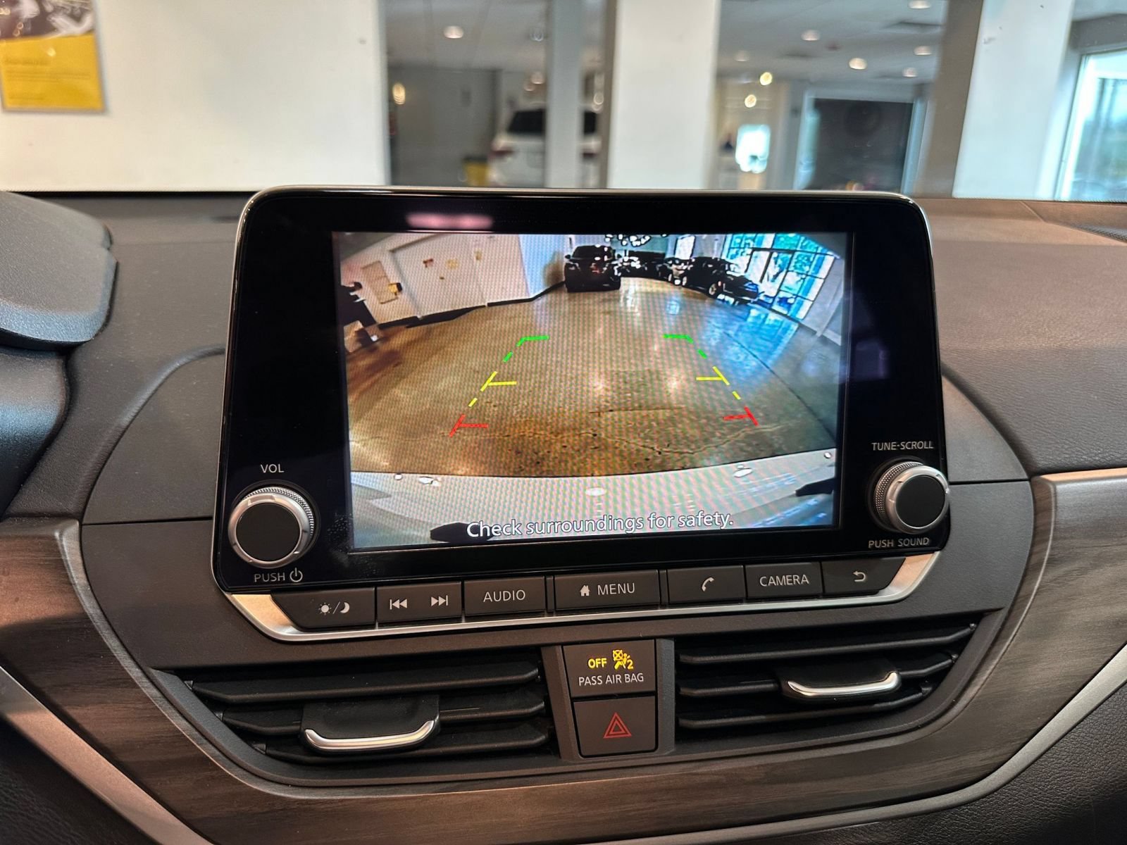 Used 2025 Nissan Altima 2.5 SV FWD image 23