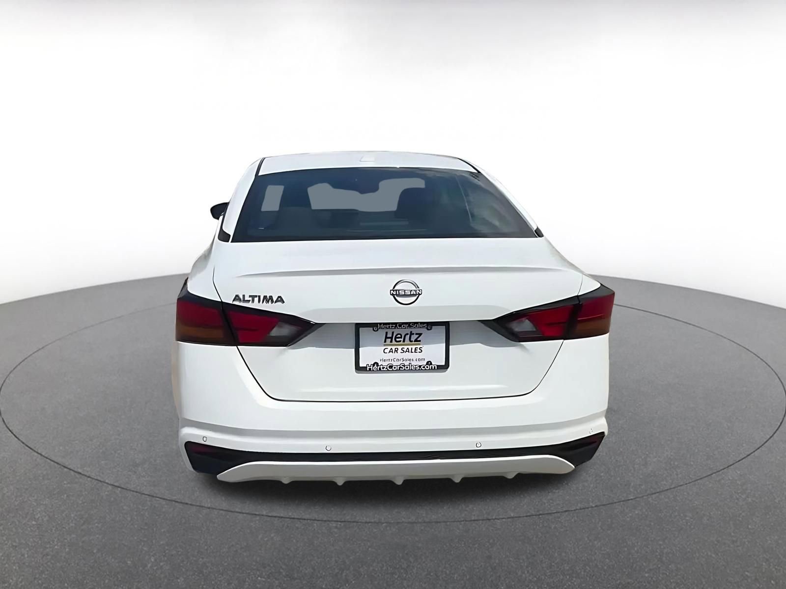 Used 2025 Nissan Altima 2.5 SV FWD image 11