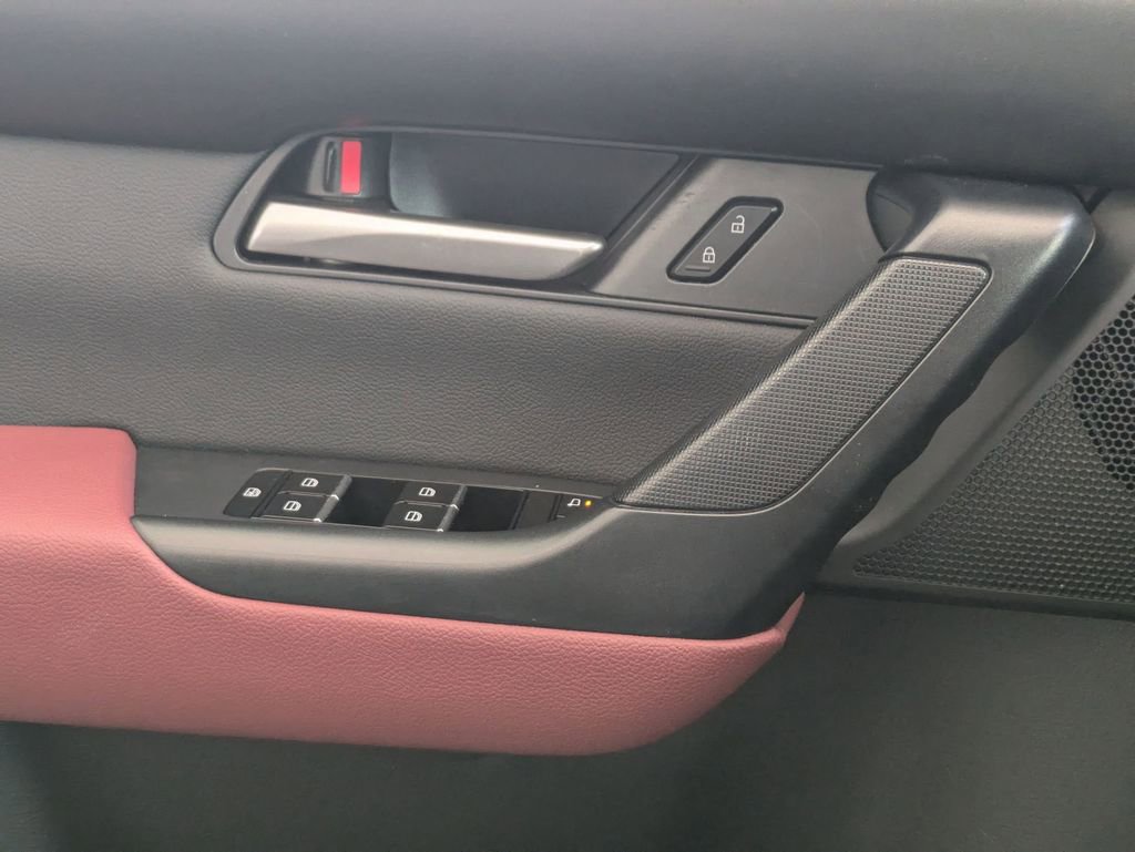 Used 2025 MAZDA CX-50 AWD 2.5 Hybrid w/ Premium Pkg image 13