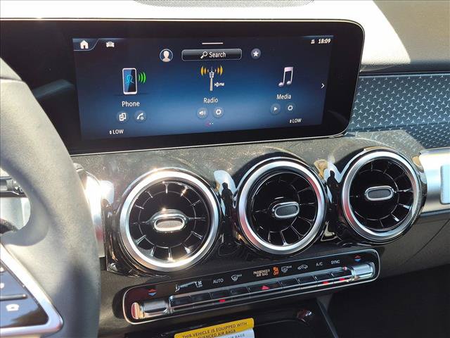 New 2026 Mercedes-Benz GLB 250 image 12