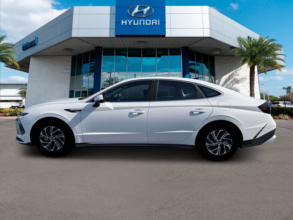 New 2026 Hyundai Sonata Blue FWD image 3