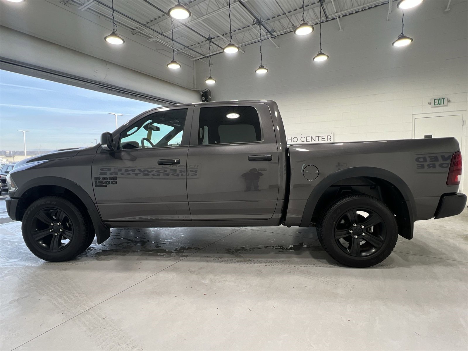 Used 2022 RAM 1500 Classic Warlock image 5
