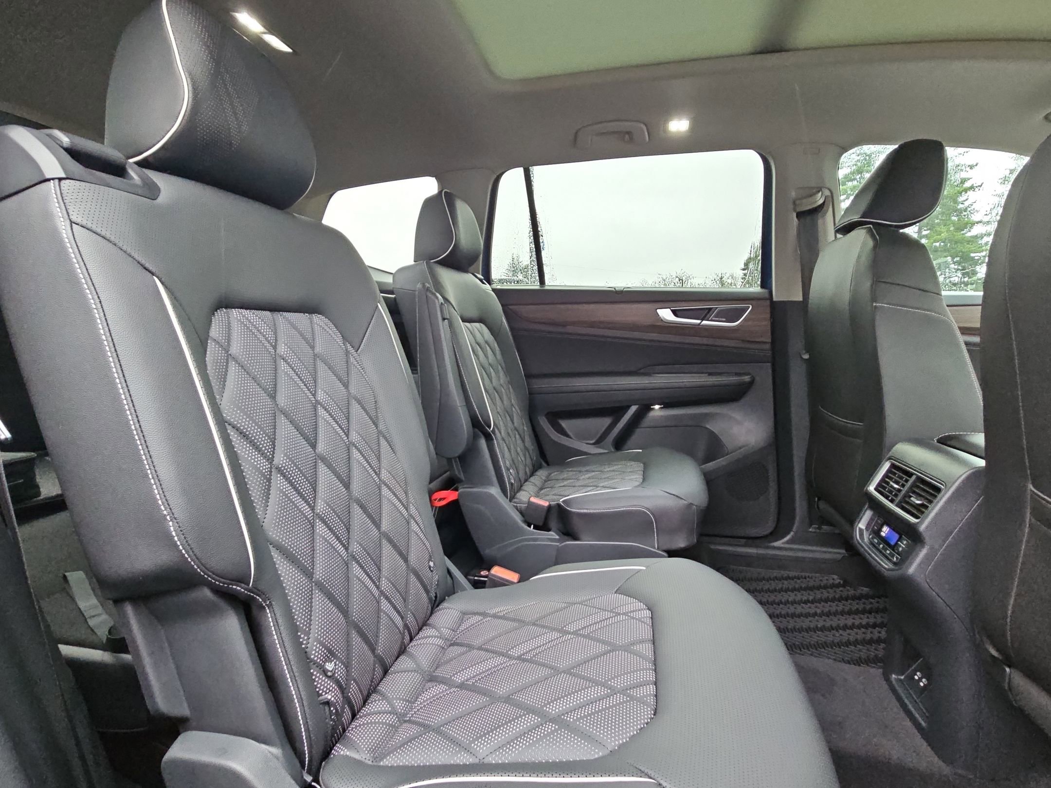 New 2026 Volkswagen Atlas SEL Premium R-Line image 29