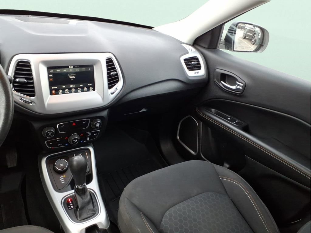 Used 2019 Jeep Compass Sport image 12